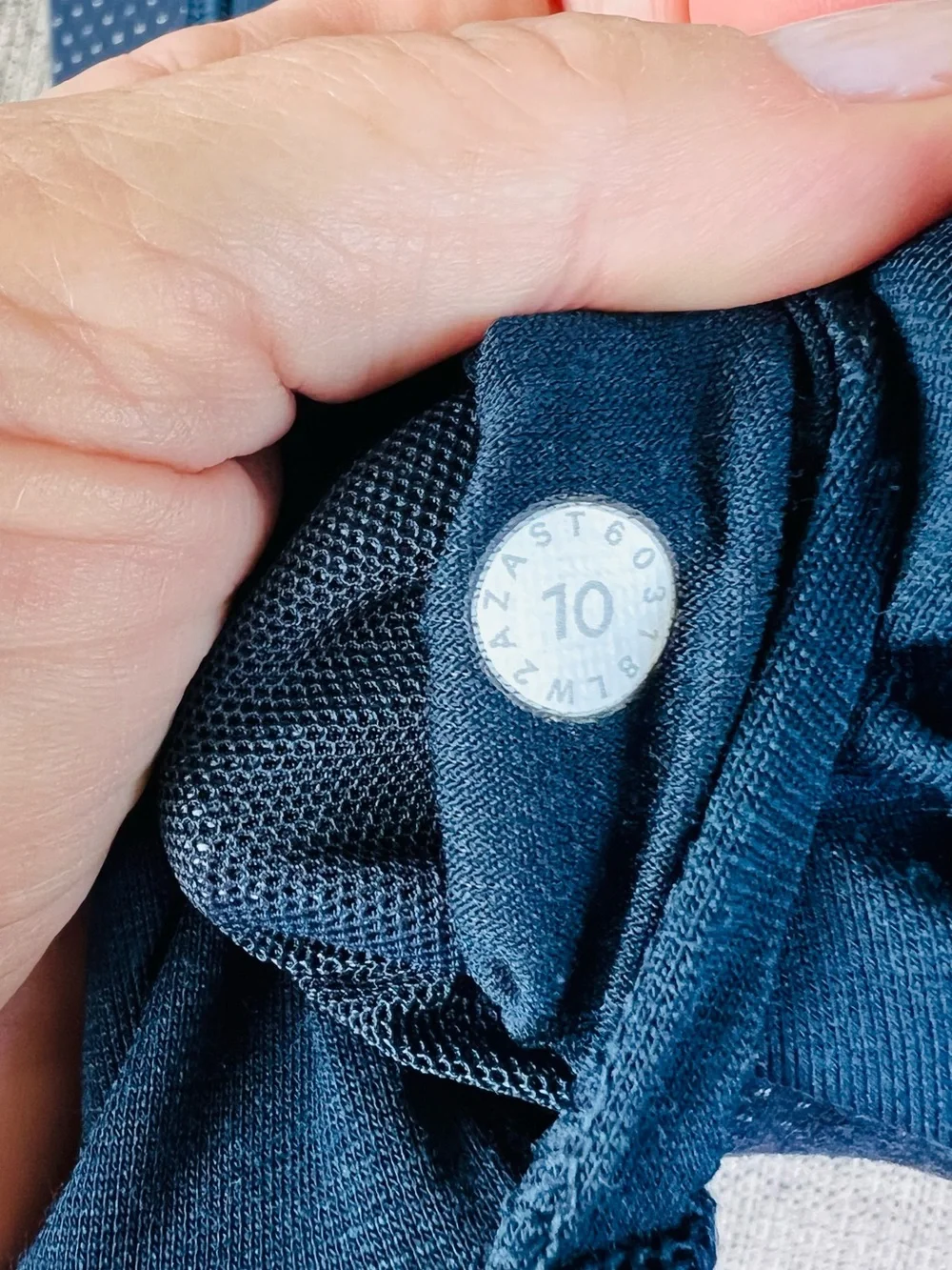 Lululemon Strappy Sports Bra | Size 10 | Navy Polka Dot